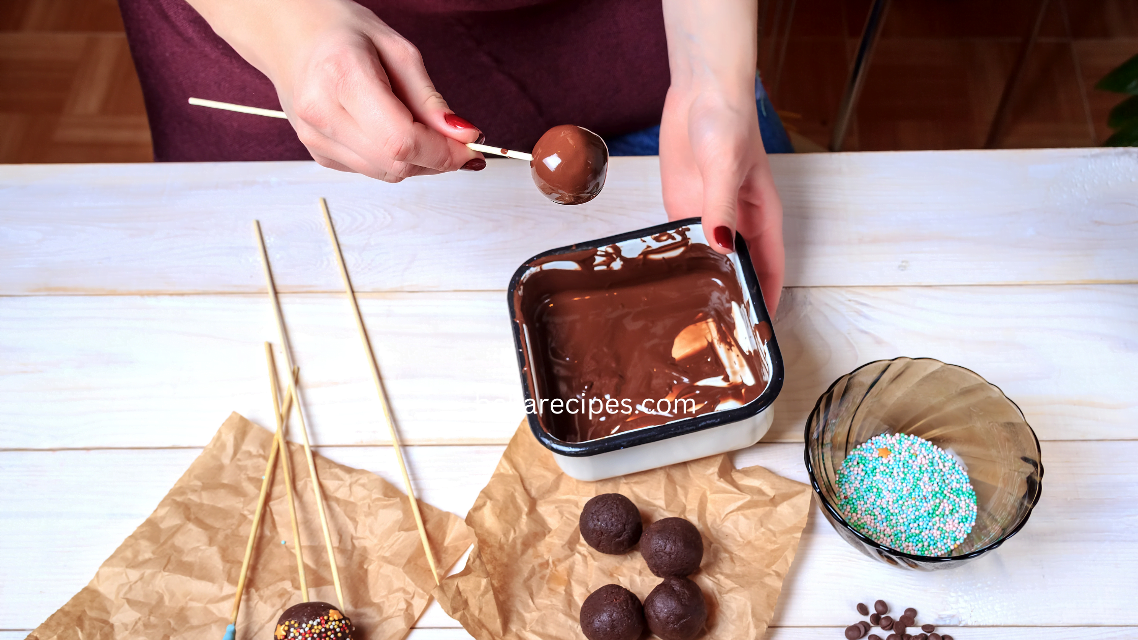 CAKE POP RECIPE WITHOUT FROSTING